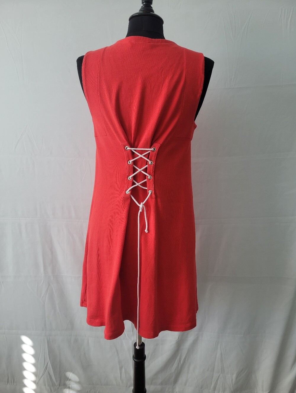 White + Warren sleeveless Shift Dress In Vibrant Orange/Red